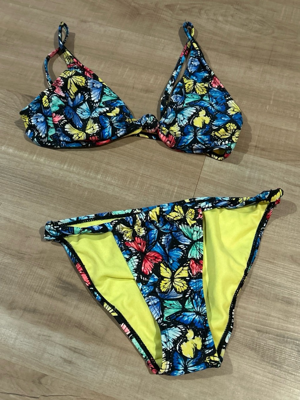 No Boundaries Women's Butterfly Print Bikini - Blue, Yellow & Pink